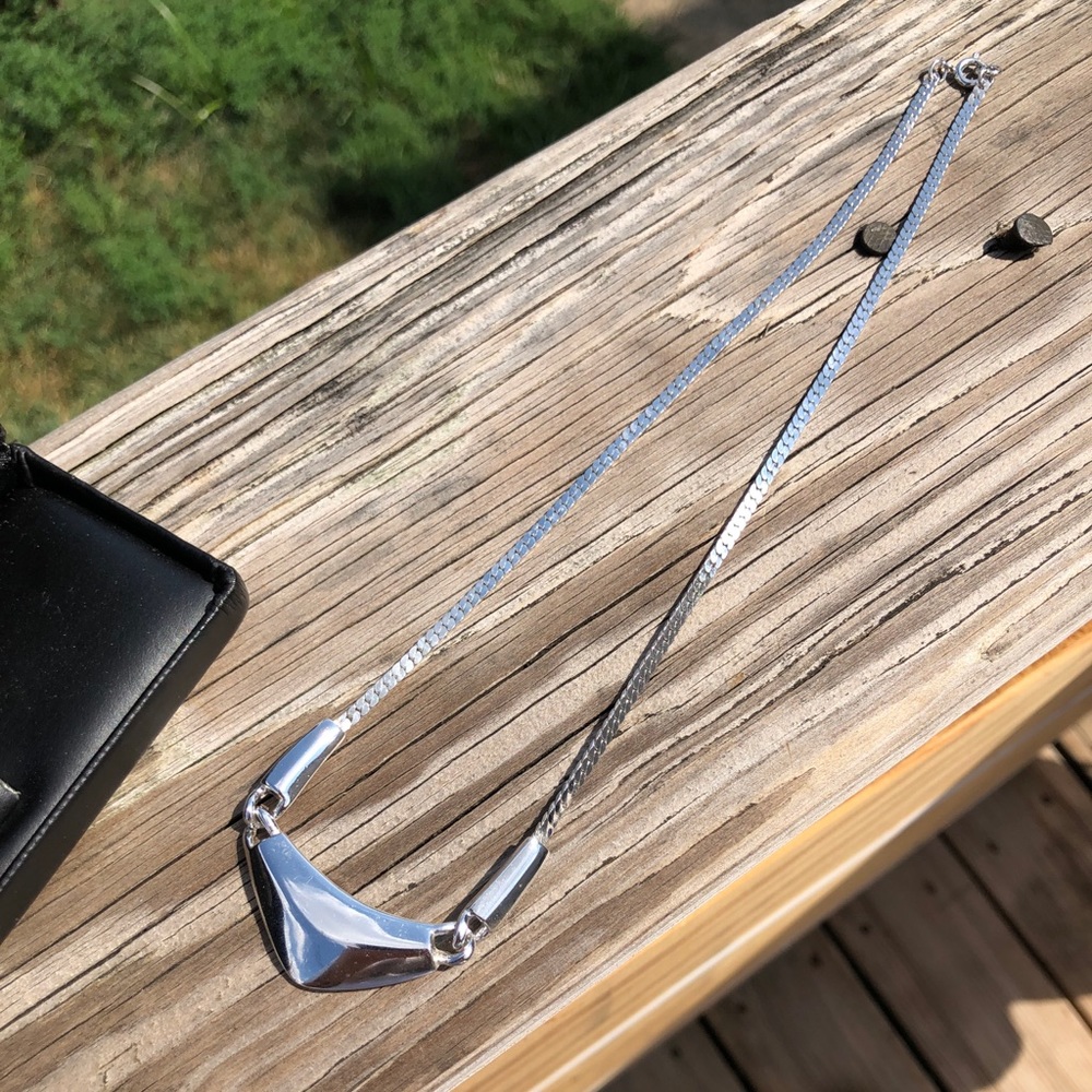 women’s necklace